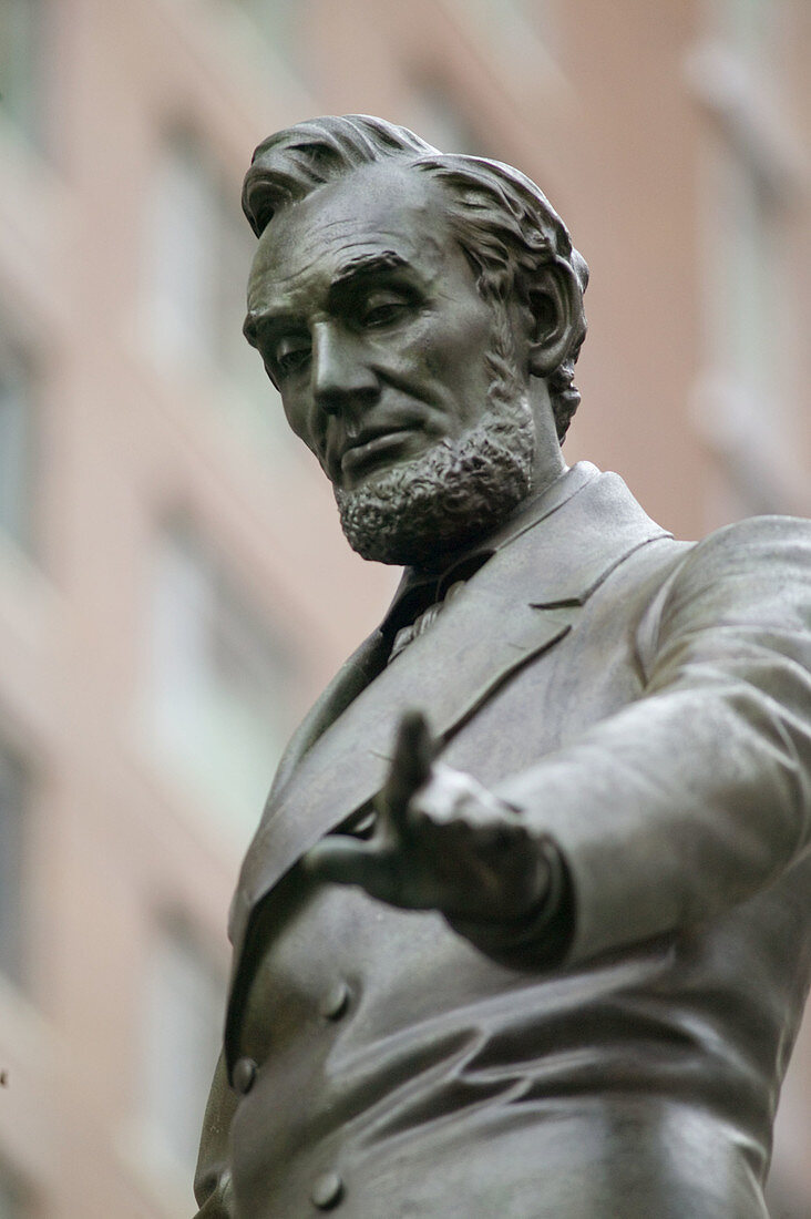 Abraham Lincoln statue, Park Square, Boston, Massachusetts. USA.