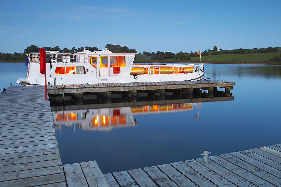 outdoor photo, with a houseboat on the Lower Lough Erne, Shannon &amp; Erne Waterway, County Fermanagh, Northern Ireland, Europe