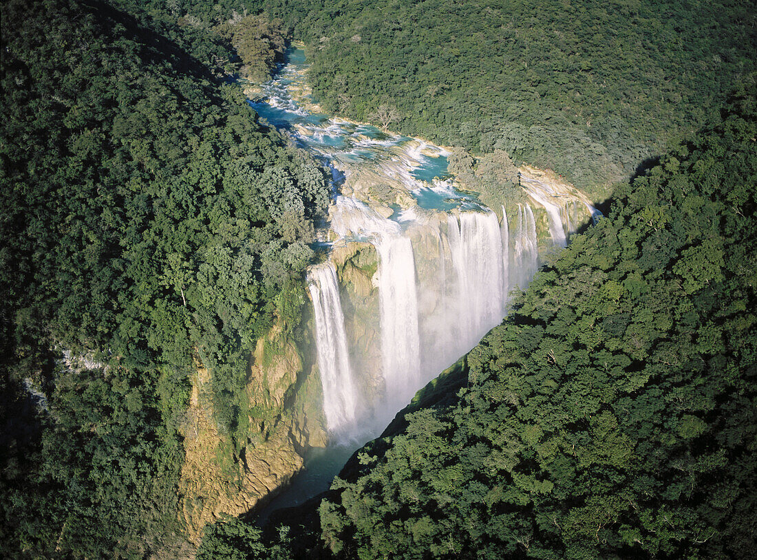 Tamul waterfalls. Huasteca San Luis Potosí. Mexico.