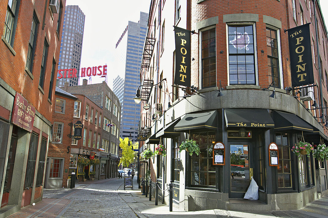 Massachusetts, Boston, The Point restaurant near Union Oyster House, along Freedom Trail