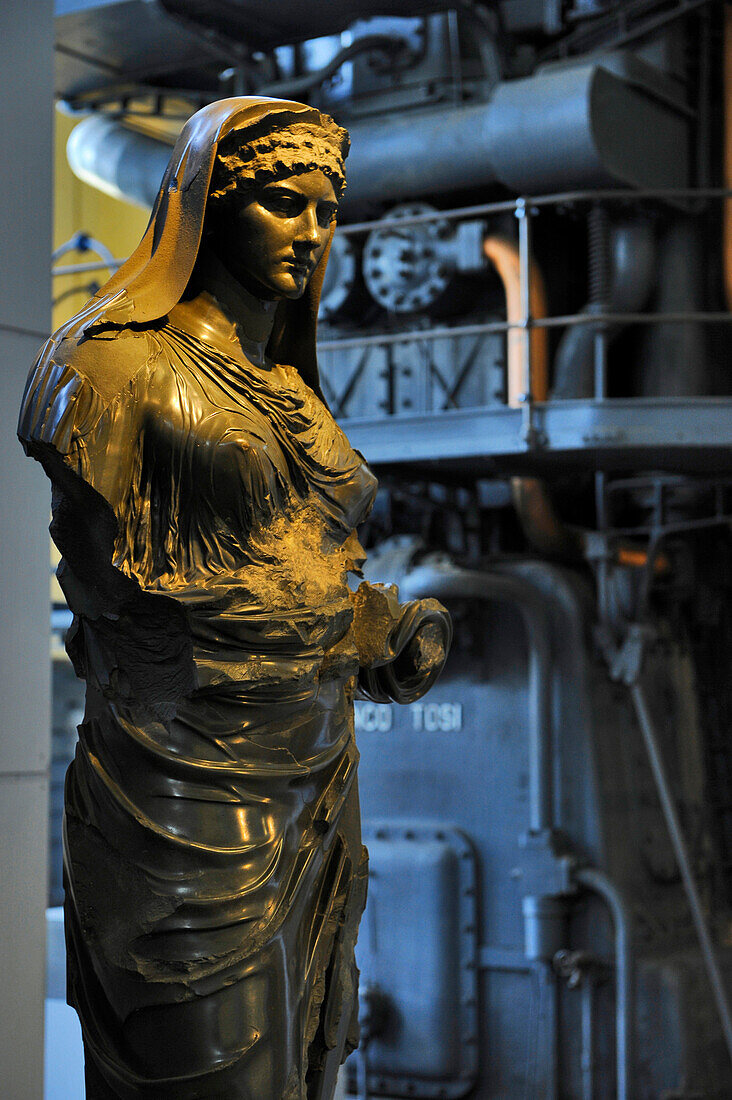 Antike Skulptur in ehemaliges Kraftwerk, Centrale Montemartini, Capitolinisches Museum, Rom, Latium, Italien