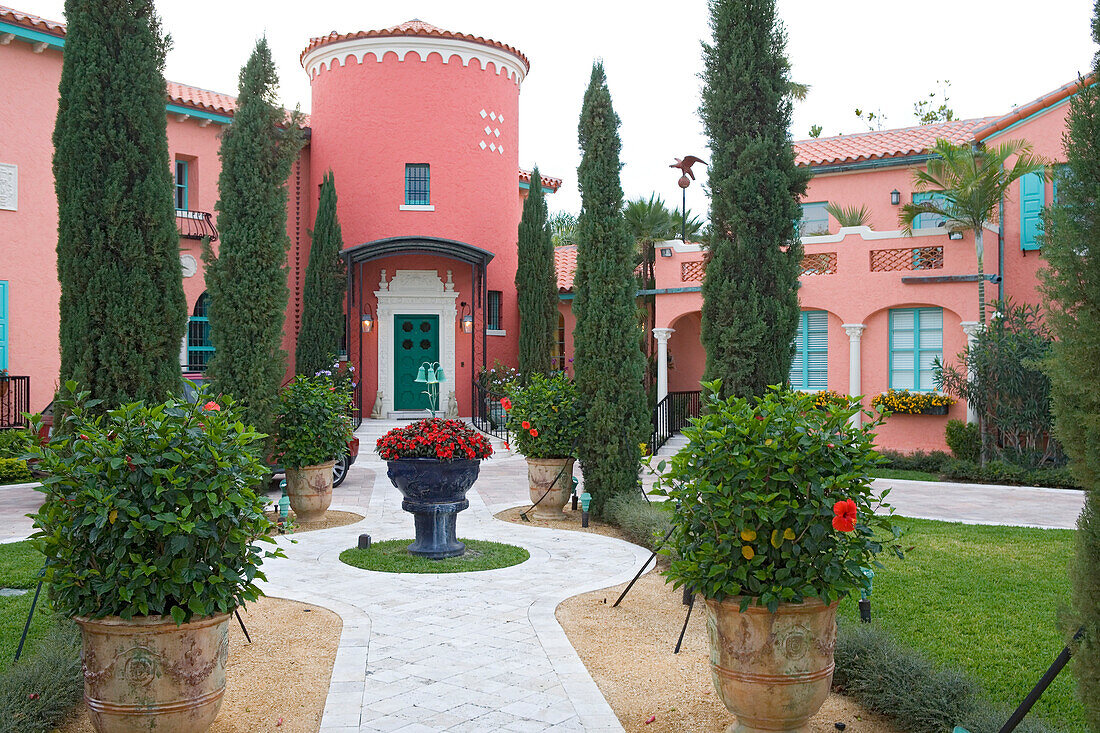 Luxusvilla mit Vorgarten in Fort Lauderdale, Florida, USA