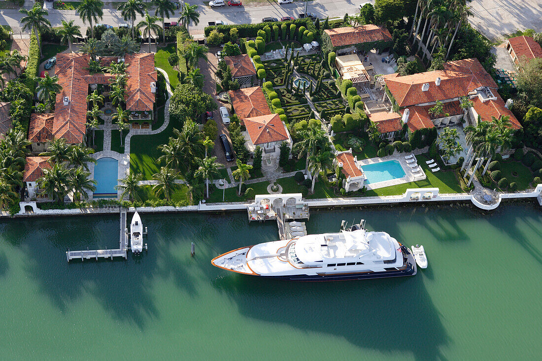 luxurious homes on Hibiscus Island with yacht, Real Estate, Miami, Florida, United States of America, USA