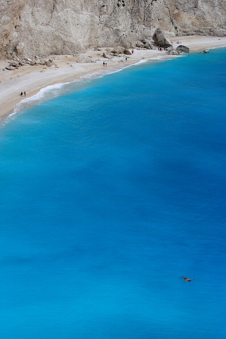 Blick auf den Strand in Porto Katsikis auf Lefkada, Ionische Inseln, Griechenland