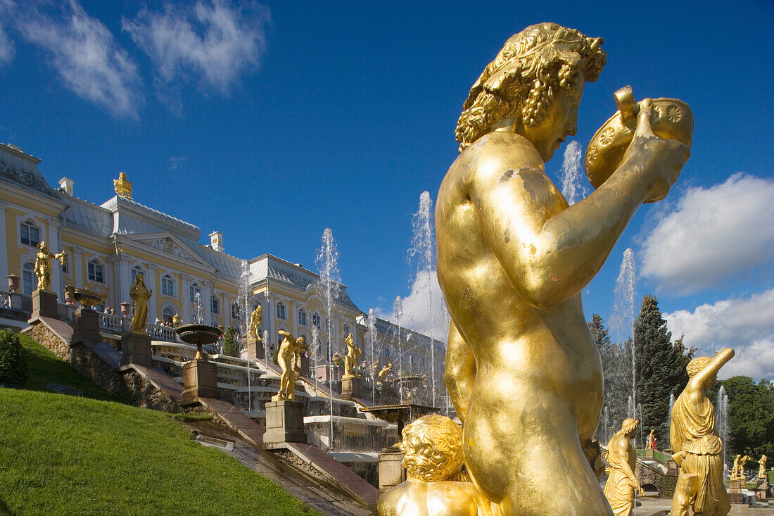 Schloss Peterhof, Grosse Kaskade, Sankt Petersburg, Russland