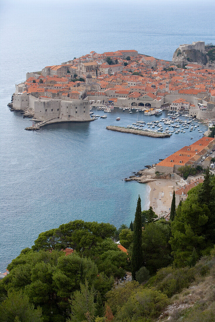 Blick auf Festung und Altstadt, Dubrovnik, Dalmatien, Kroatien, Europa