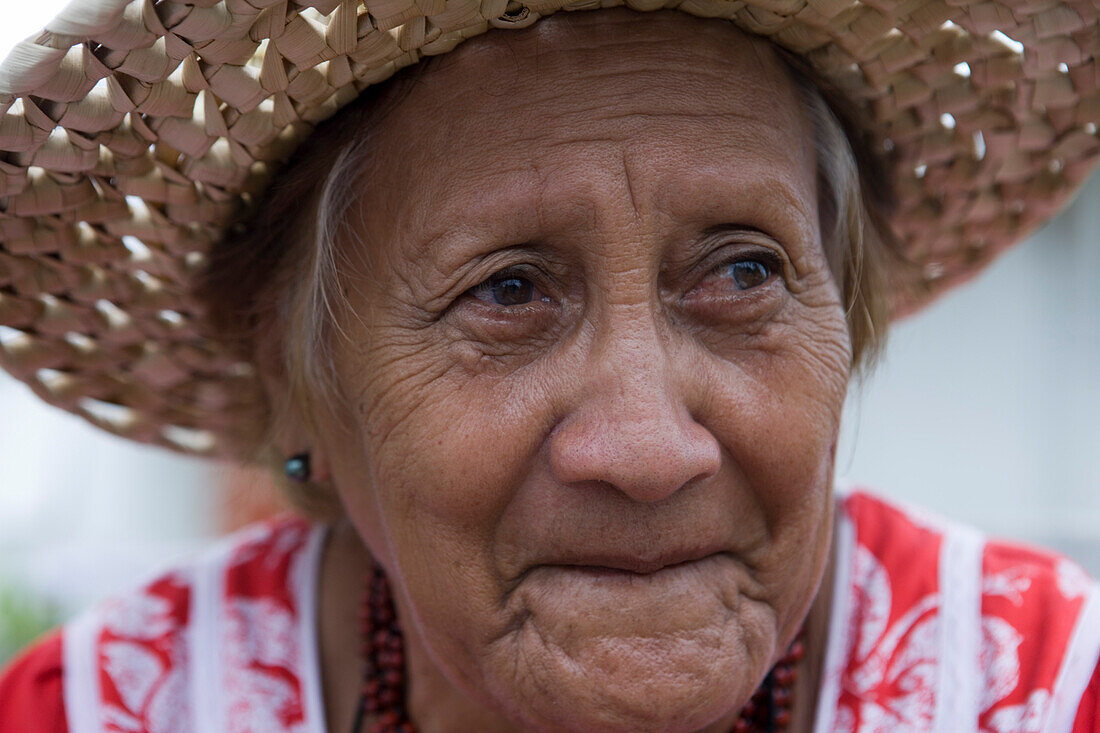 Friendly Polynesian Woman with hat, Fakarava, The Tuamotus, French Polynesia