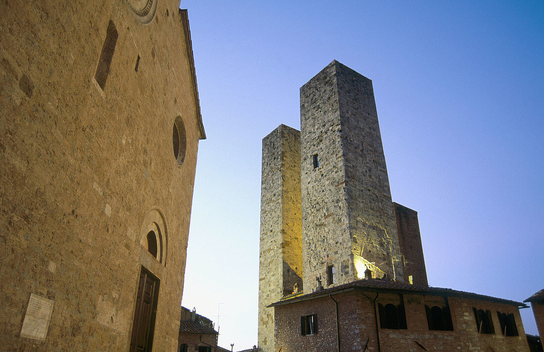 Piazza del Duomo in San Gimignano at night. Siena province. Tuscany. Italy 