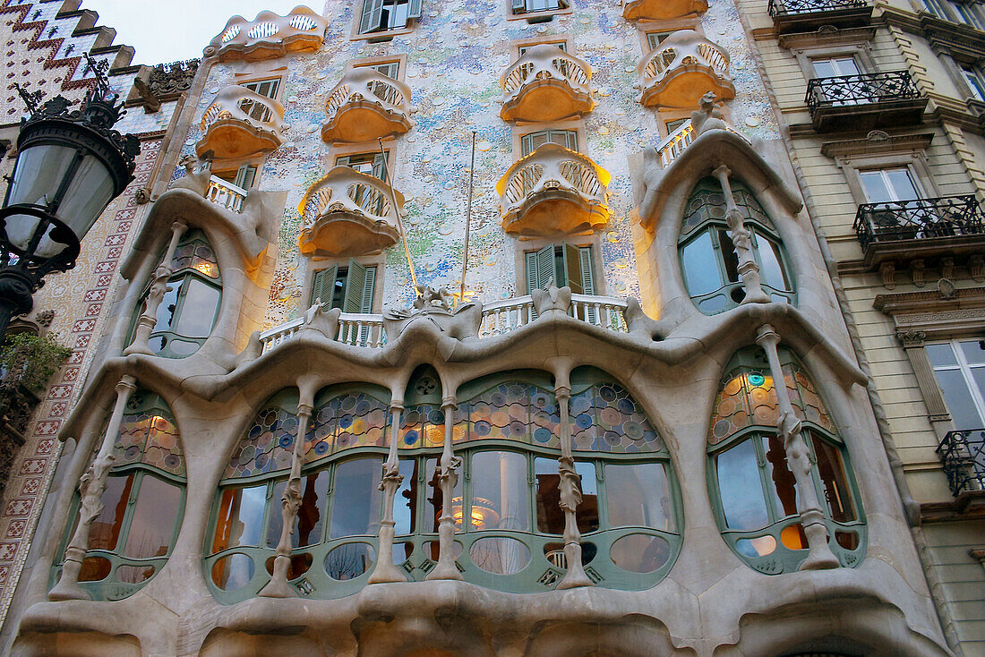 Casa Batlló (Batlló House, Gaudí, 1904-1906) at the Passeig de Gràcia. Barcelona. Spain