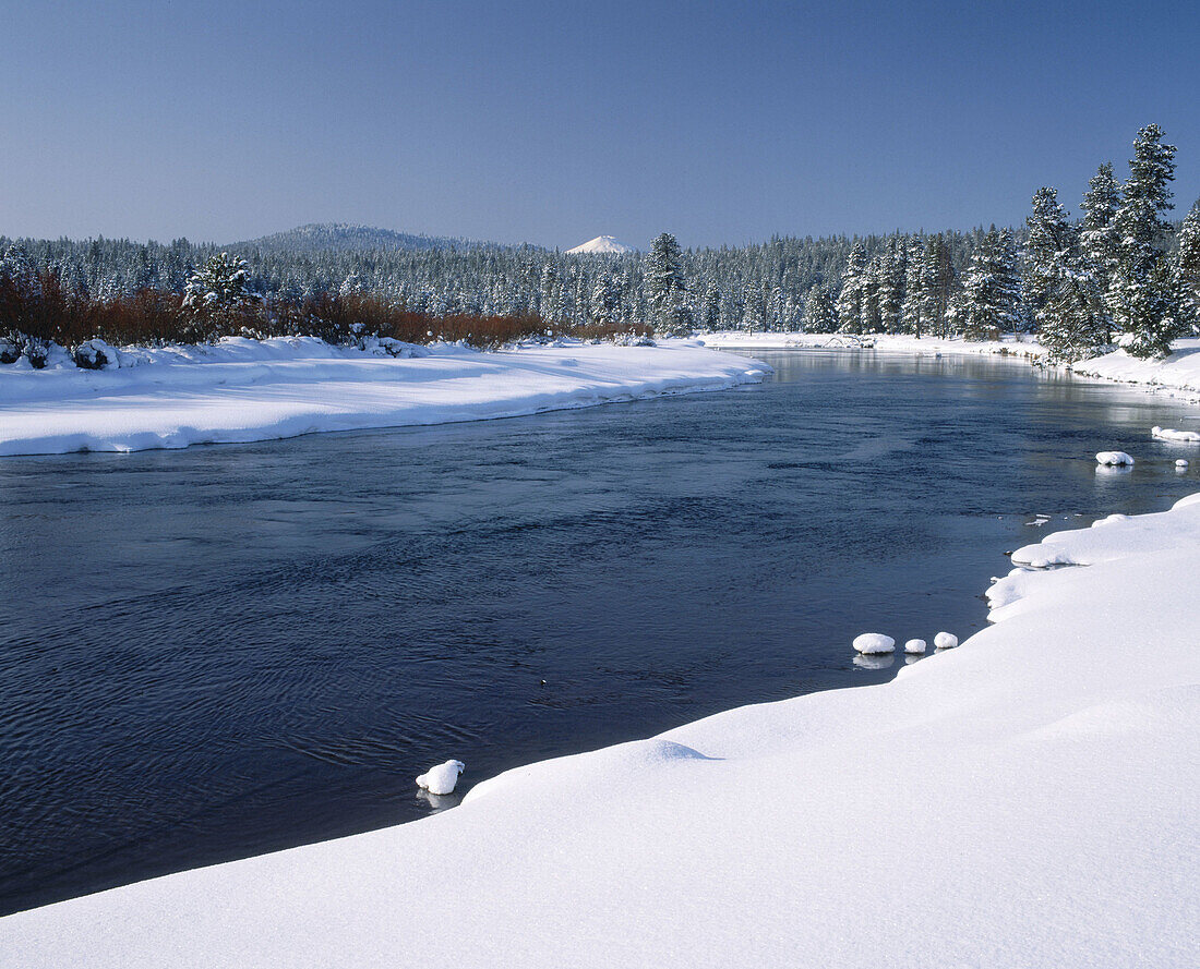 Snow along Deschutes River. Mount Bachelor. Sunriver. Deschutes County. Oregon. USA