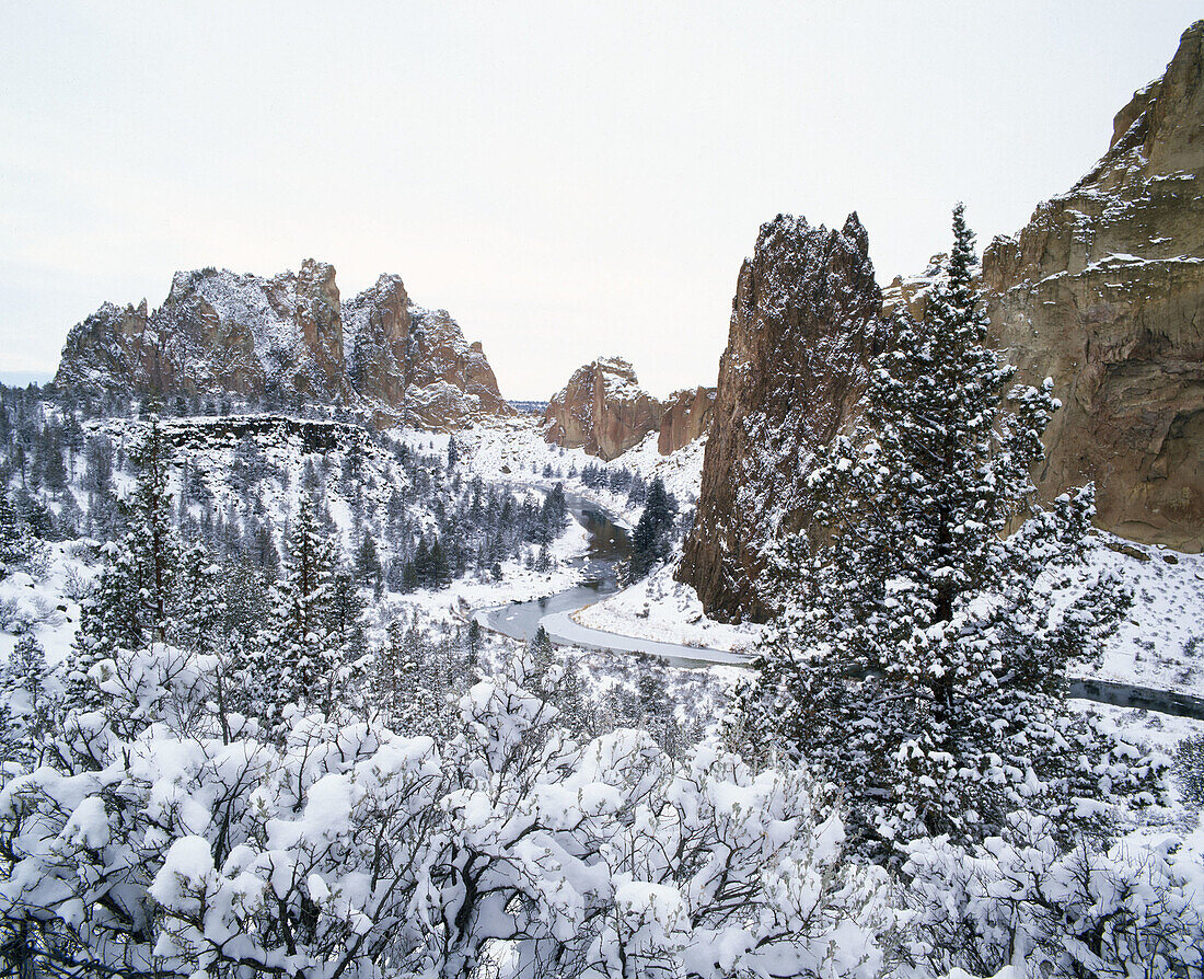 Snow at Smith Rock State Park. Crooked River. Deschutes County. Oregon. USA