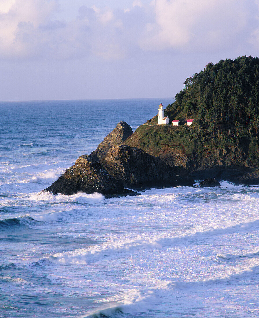 Heceta Head lighthouse. Devil s Elbow State Park. Lane county. Central Oregon coast. Oregon. USA.