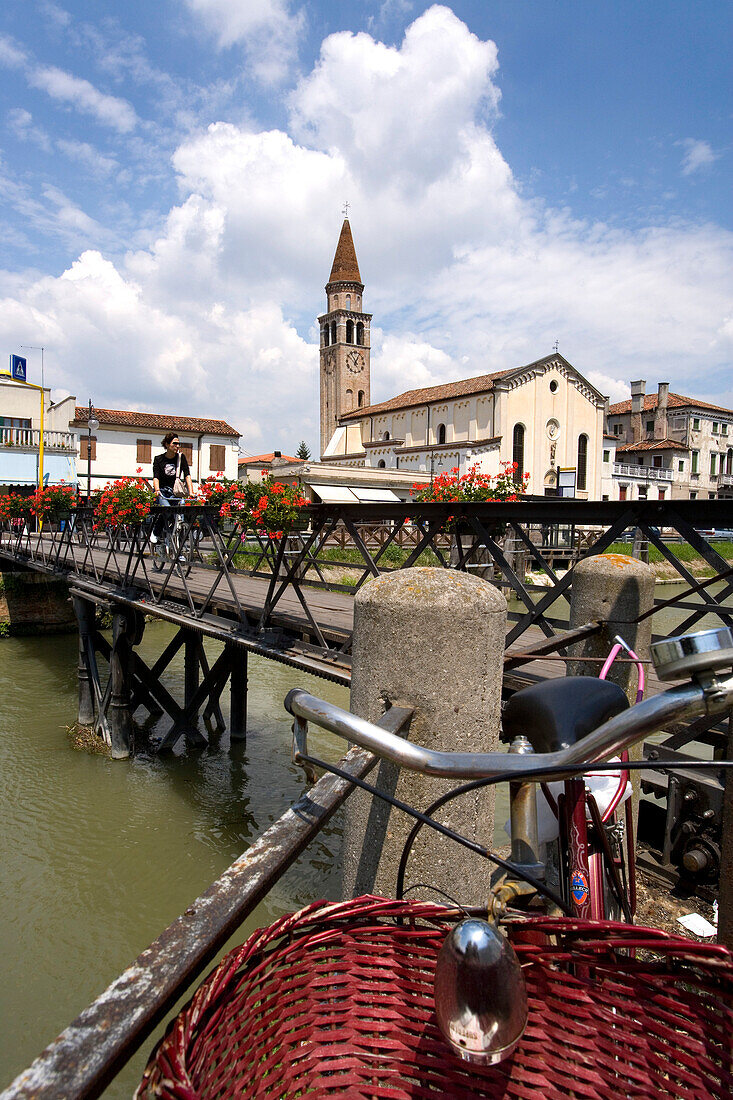 Zugbrücke in Oriago, Brenta, Venetien, Italien