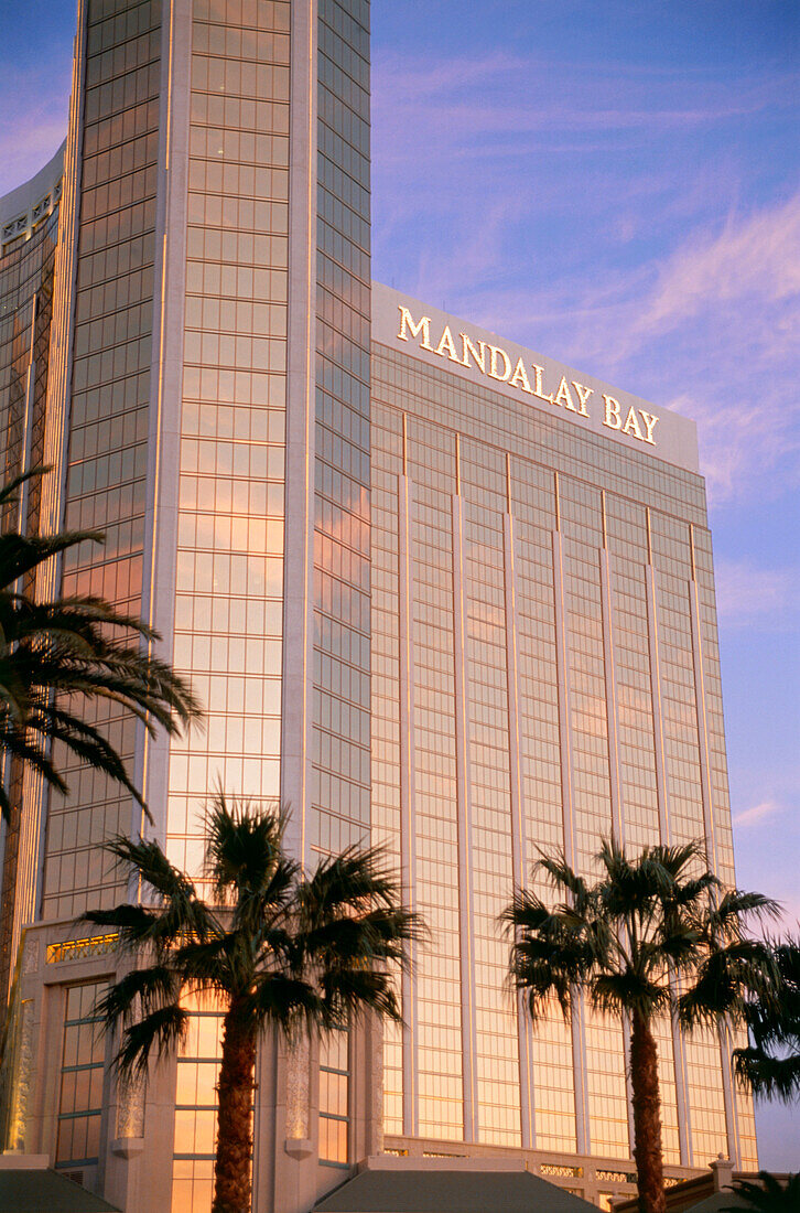 Exterior view of Hotel Mandalay Bay, Las Vegas, Nevada, USA, America
