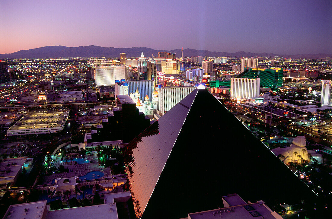 Blick über Las Vegas und The Strip, Nevada, USA, Amerika