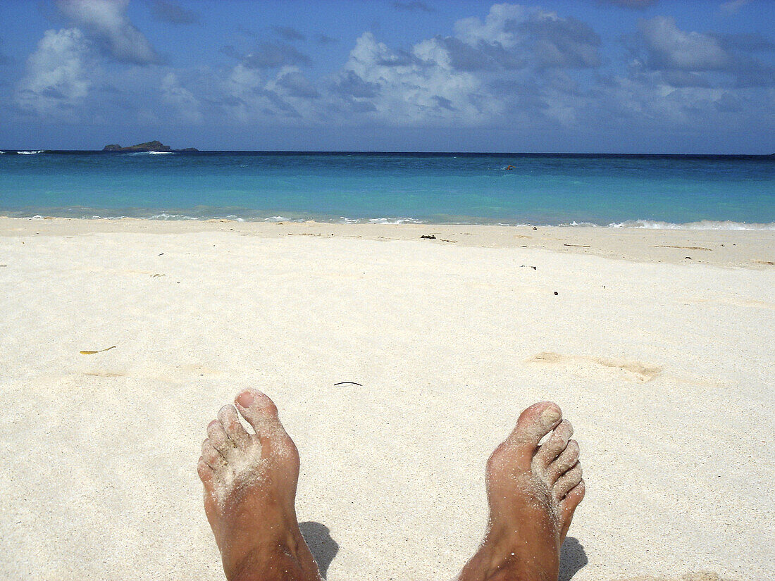  Adult, Adults, Barefeet, Barefoot, Beach, Beaches, Calm, Calmness, Close up, Close-up, Closeup, Coast, Coastal, Color, Colour, Contemporary, Covered, Daytime, Exterior, Feet, Foot, Holiday, Holidays, Horizon, Horizons, Human, Leisure, Male, Man, Men, One