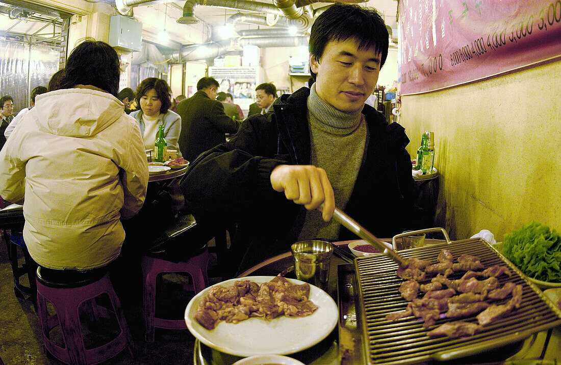 Korean barbeque, Sichon. Seoul, South Korea