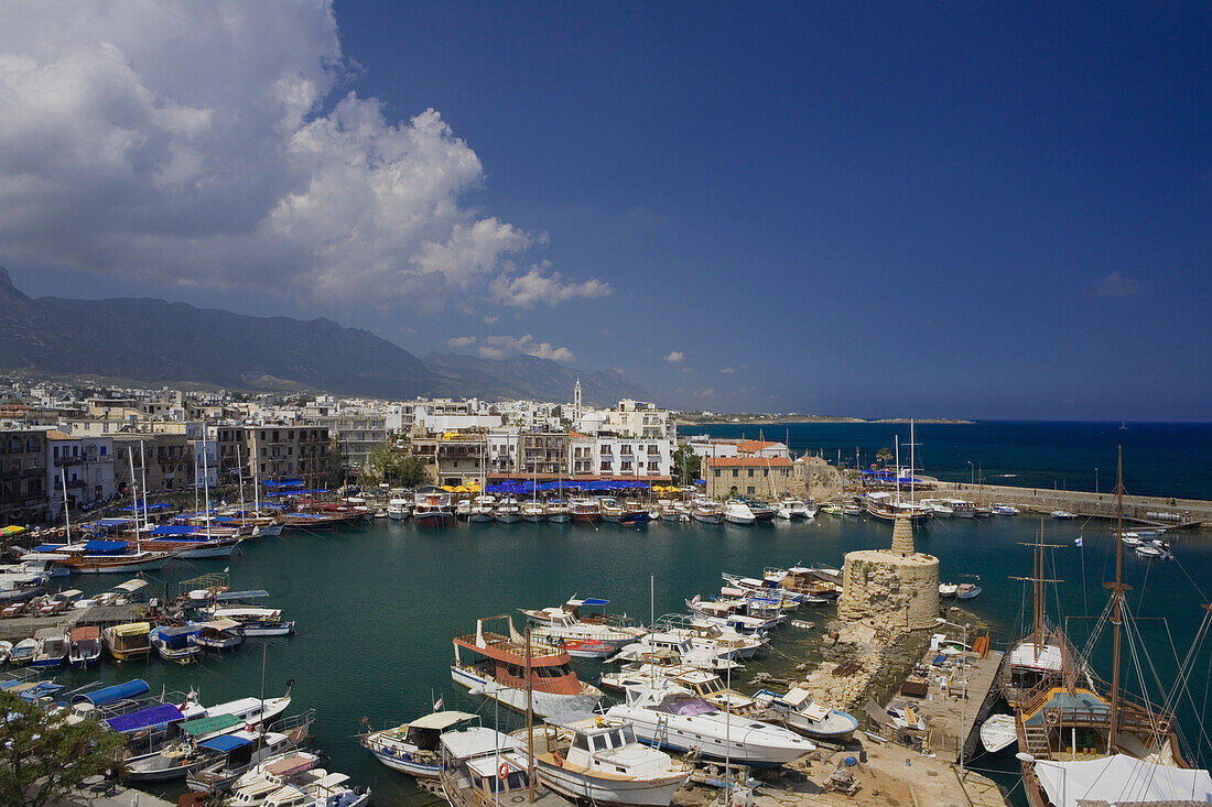 Hafen von Kyrenia, Kyrenia, Girne, Nordzypern, Zypern