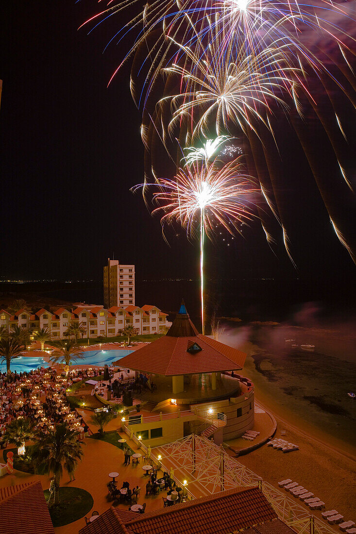 Candlelight dinner und Feuerwerke, Salamis Bay Conti Resort Hotel, Salamis, Nordzypern, Zypern