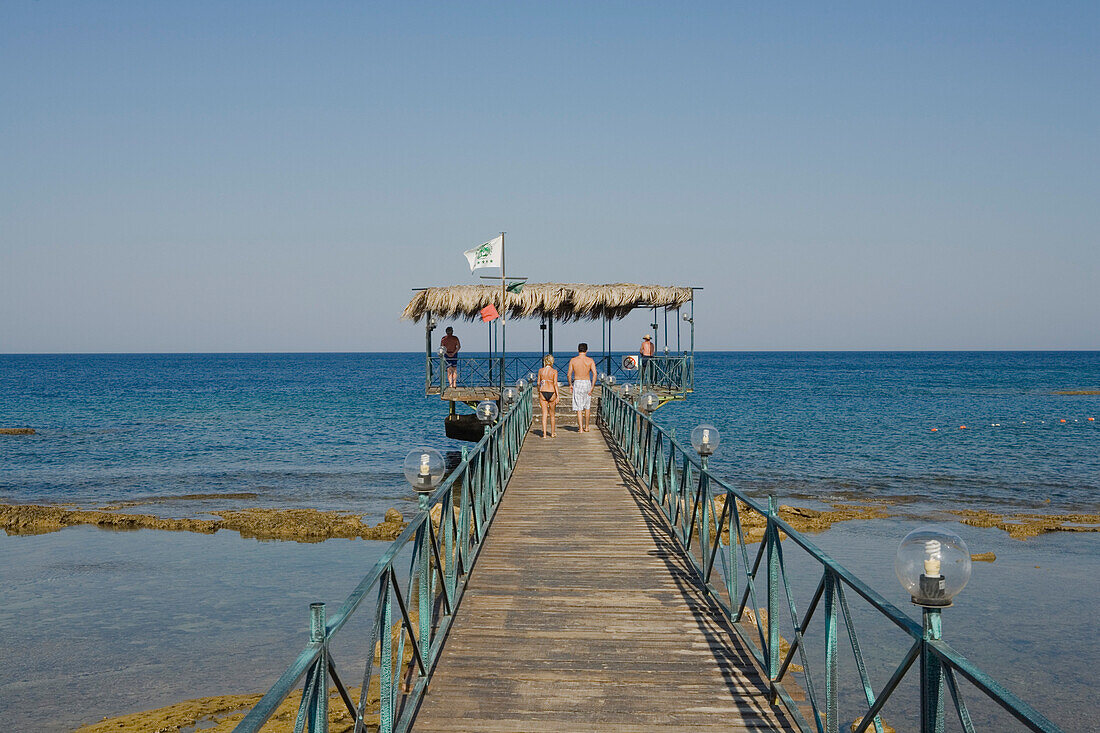 Holzsteg, Biffer Palm beach Hotel, Varosha Beach, Famagusta, Ammochostos, Gazimagusa, Nordzypern, Zypern