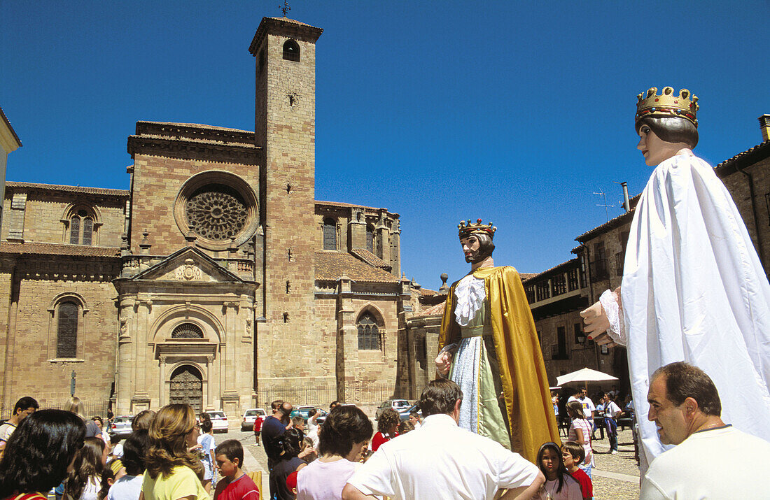Giants at Main Square, in front of the cathedral, during local festival. Sigüenza. Guadalajara province, Spain