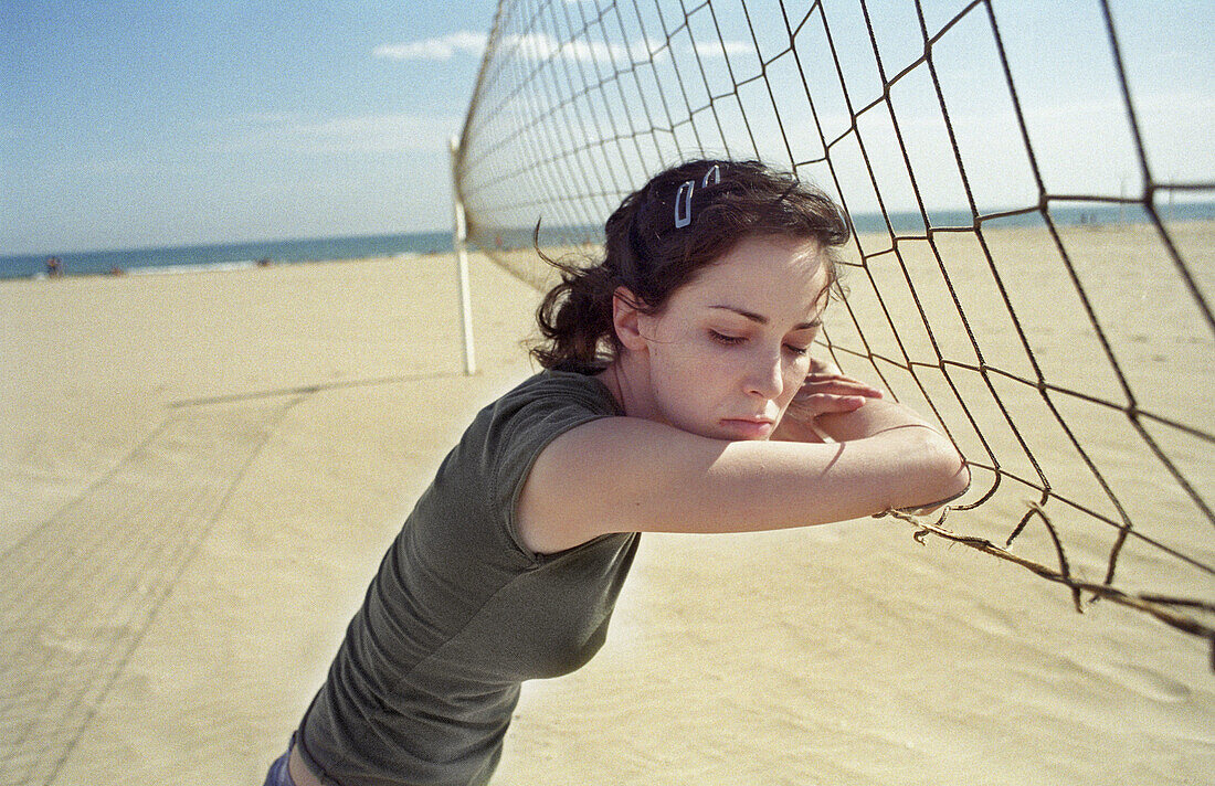 s, Beach, Beaches, Brunette, Brunettes, Caucasian, Caucasians, Close up, Close-up, Closed eyes, Closeup, Coast, Coastal, Color, Colour, Concept, Concepts, Contemporary, Dark-haired, Daytime, Detail, D