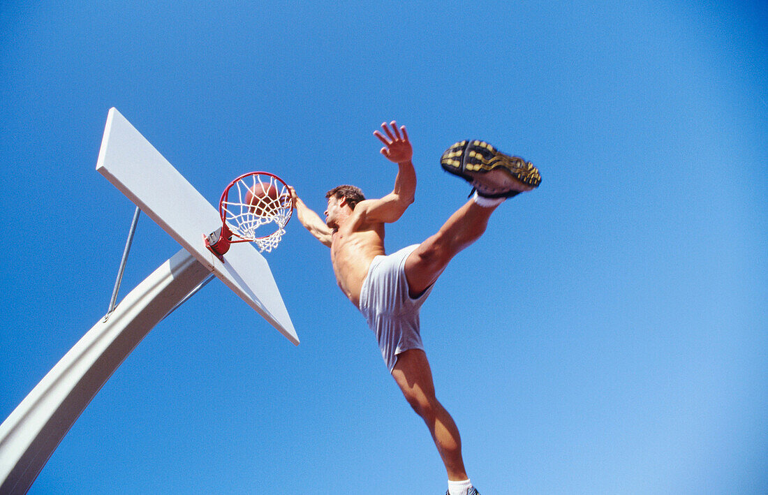 Slam dunk basketball