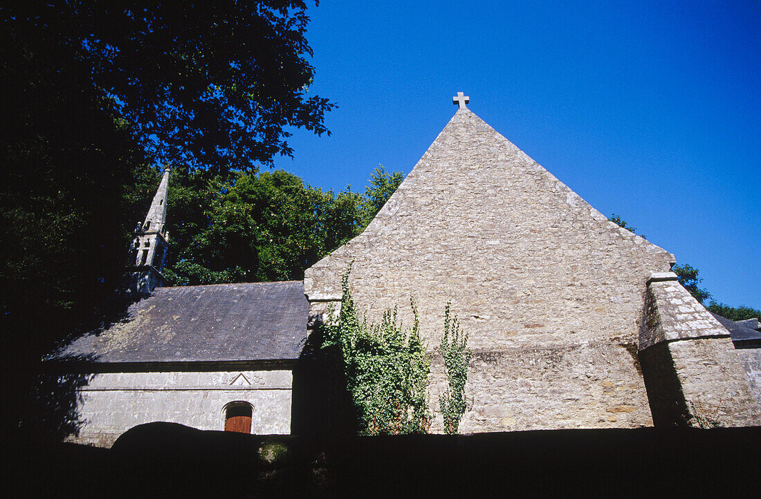 Kirche Saint Michel in Baud. Bretagne. Frankreich