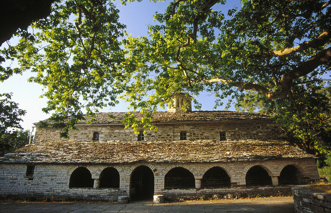 Kirche in Mikro Papingo. Gebiet Zagoria. Epirus, Griechenland