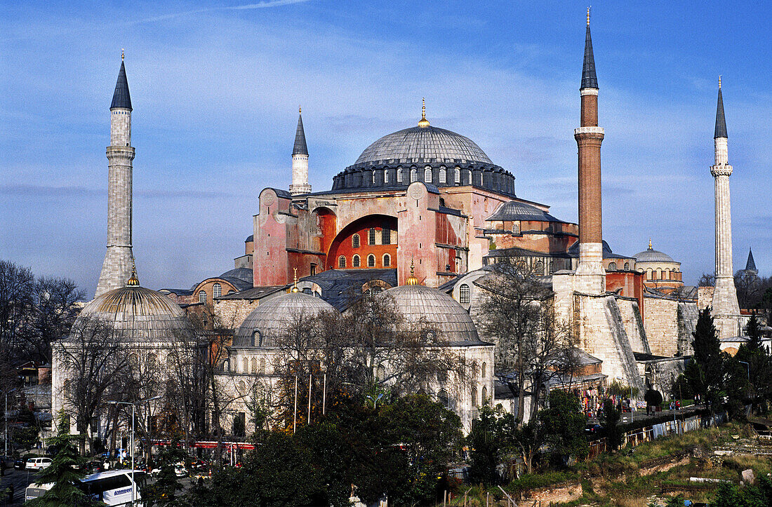 Sophienmoschee (um 537), Sultanahmet, Istanbul. Türkei