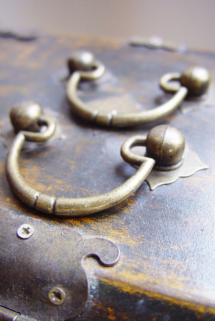  Antique, Antiques, Antiquities, Close up, Close-up, Closed, Closeup, Color, Colour, Concept, Concepts, Detail, Details, Elegance, Elegant, Handle, Handles, Indoor, Indoors, Inside, Interior, Metal, Metallic, Object, Objects, Pair, Thing, Things, Trunk, T