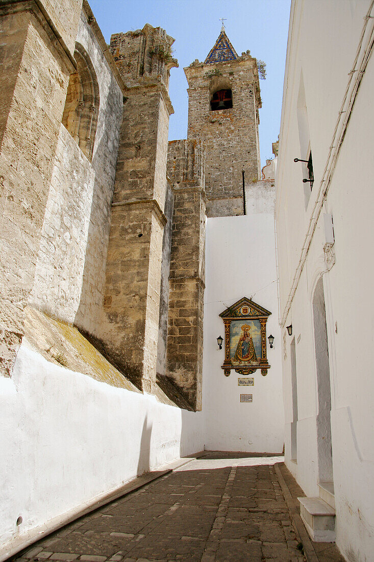 Alley and belltower. Divino Salvador Parish Curch. Vejer de la Frontera. Cádiz province. Andalucía. Spain.