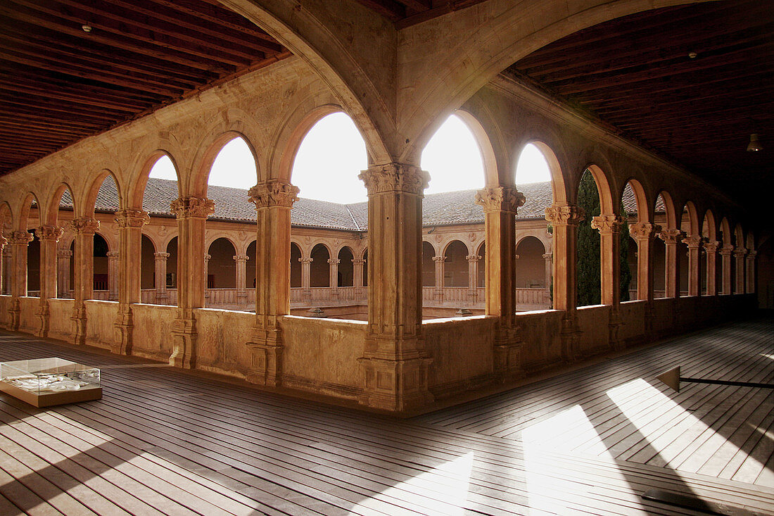 Cloister of San Esteban convent (16th century), Salamanca. Castilla-León, Spain