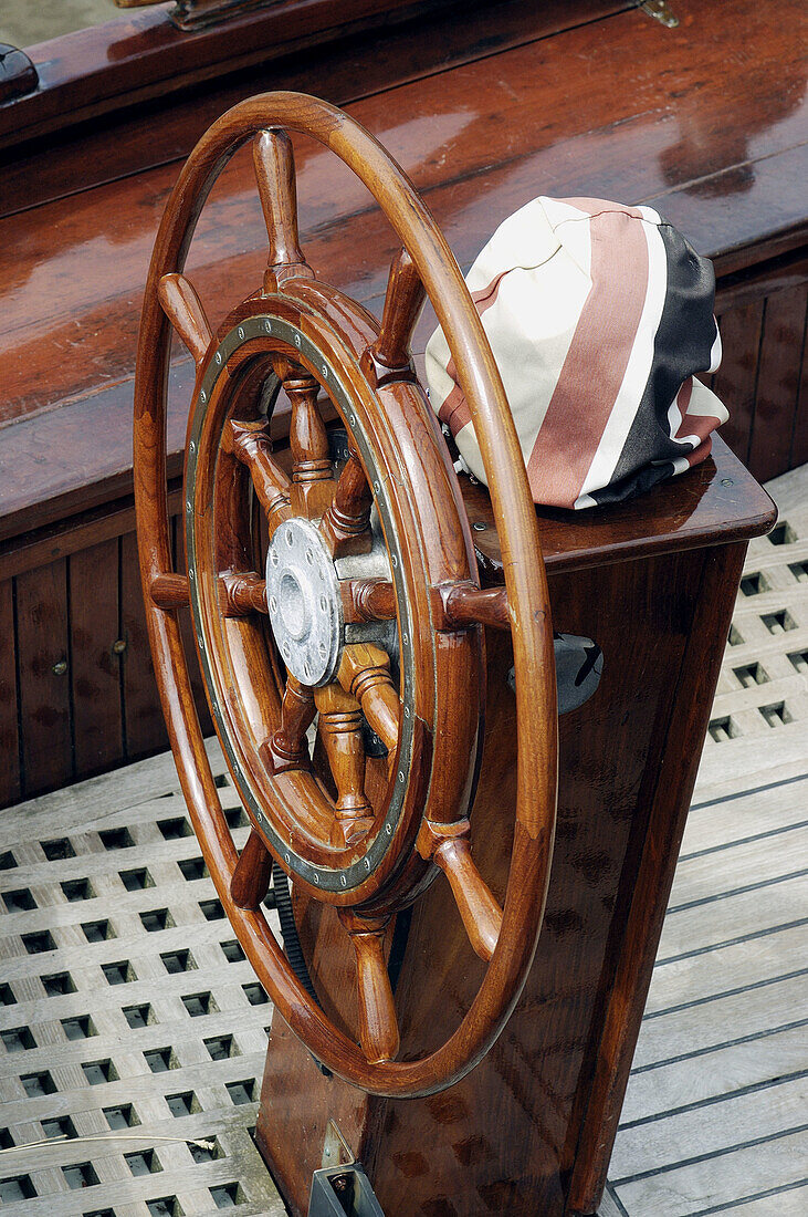 Steering wheel