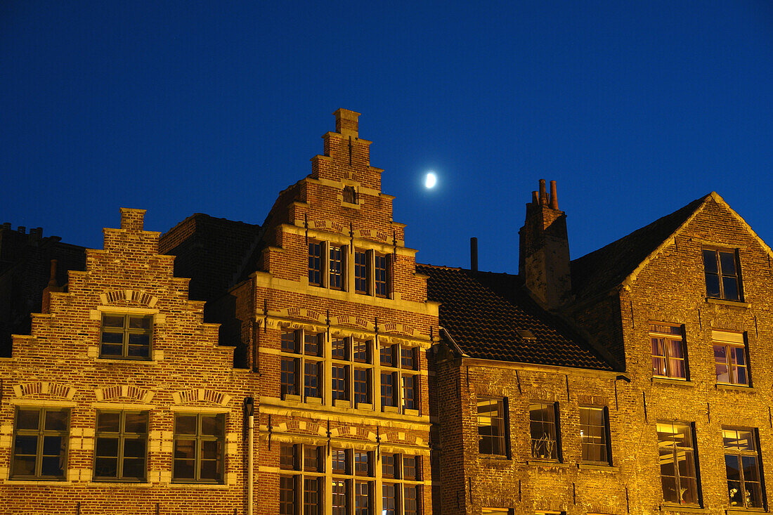 Altstadt von Gent bei Nacht, Flandern, Belgien