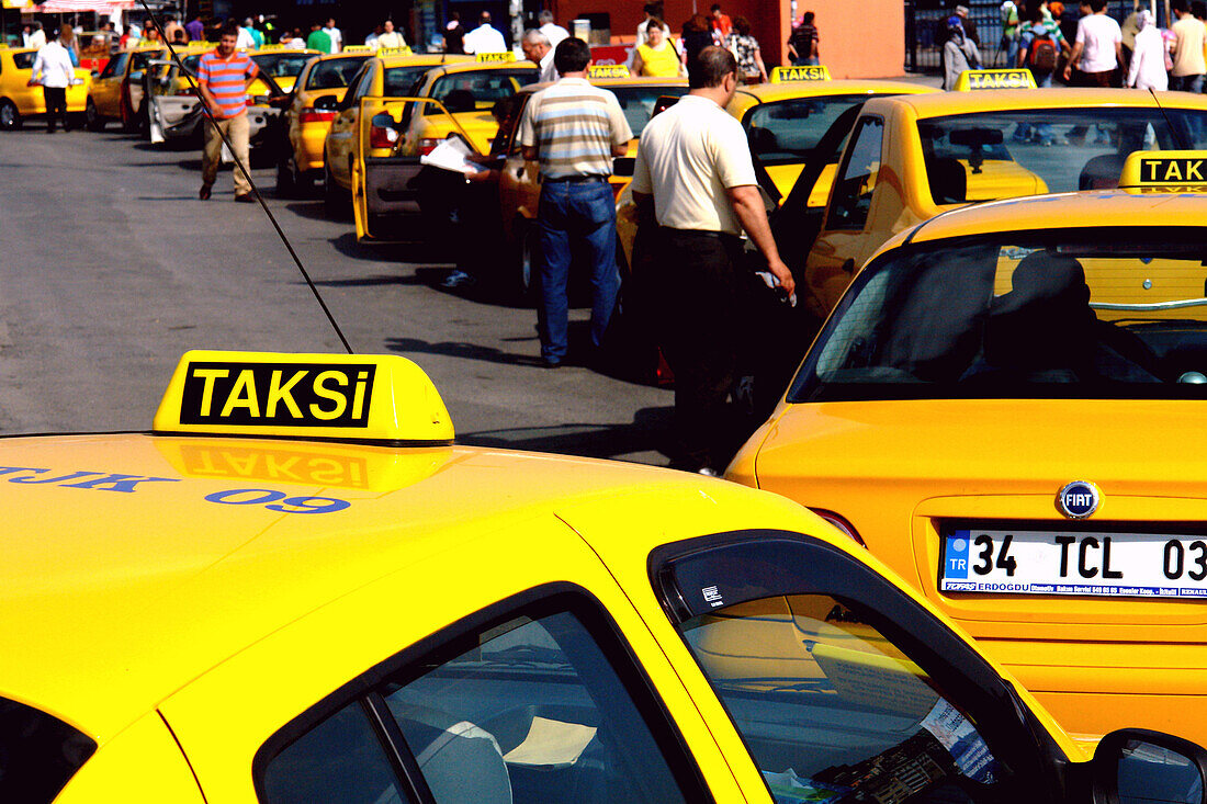 Taxis, Istanbul, Türkei