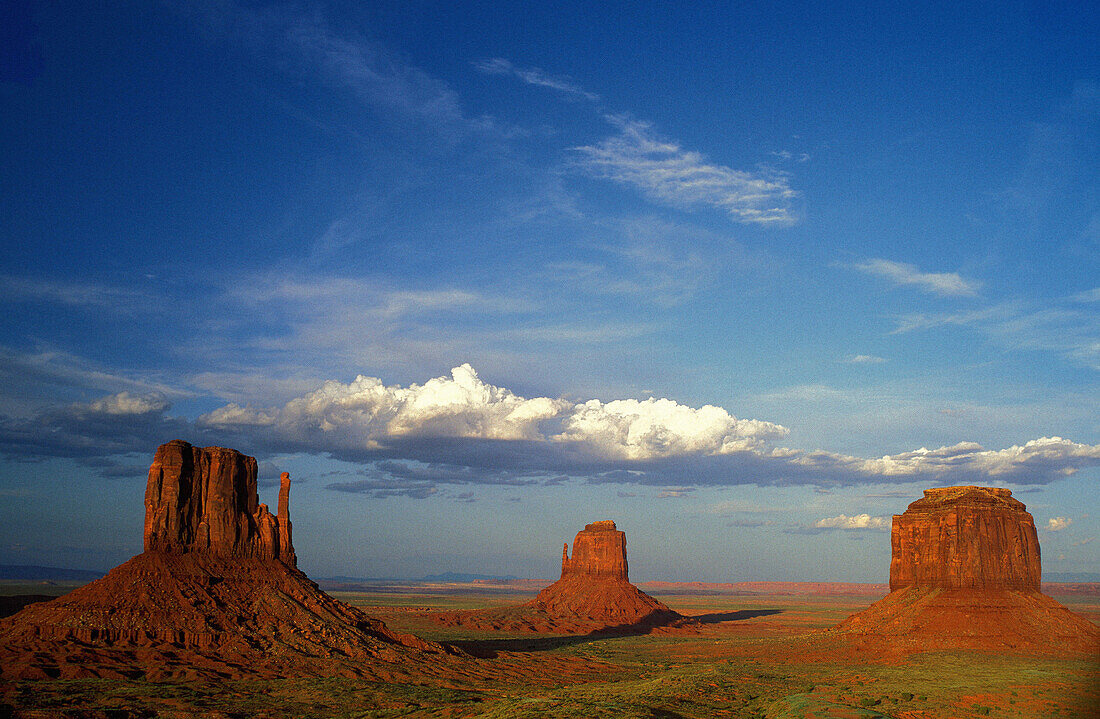 The Mittens. Monument Valley. Arizona. USA