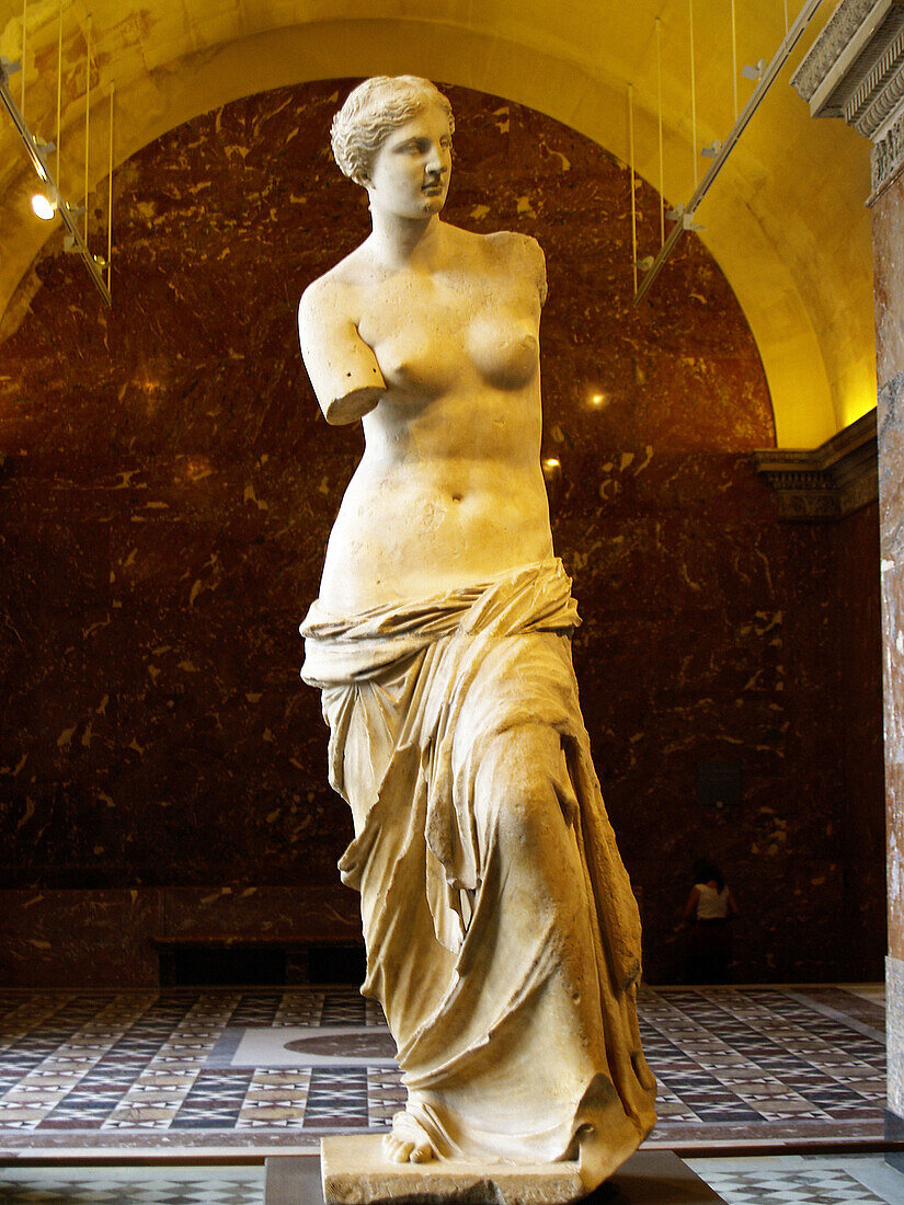 Venus de Milo statue at Louvre Museum, Paris. France