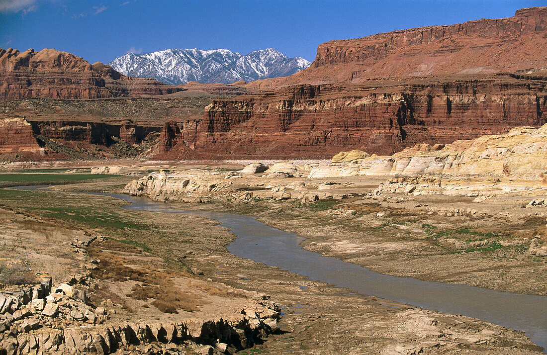 Glen Canyon and Colorado River near Hite. Utah, USA