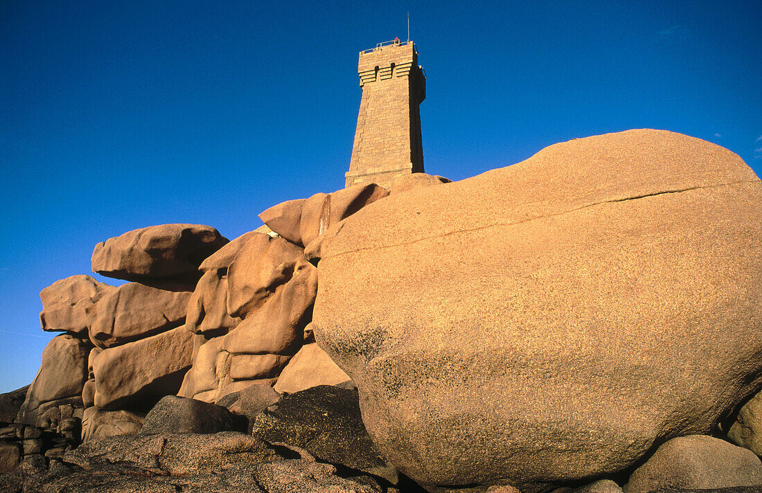 Ploumanach rocks and Pors Kamor lighthouse. Britanny, France