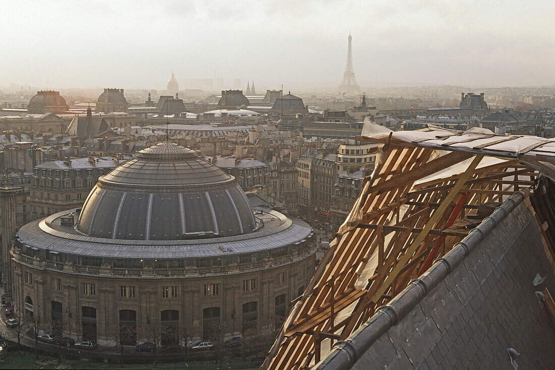 View of building of Bourse de Commerce de Paris, 1st Arrondissement, Paris, France, Europe