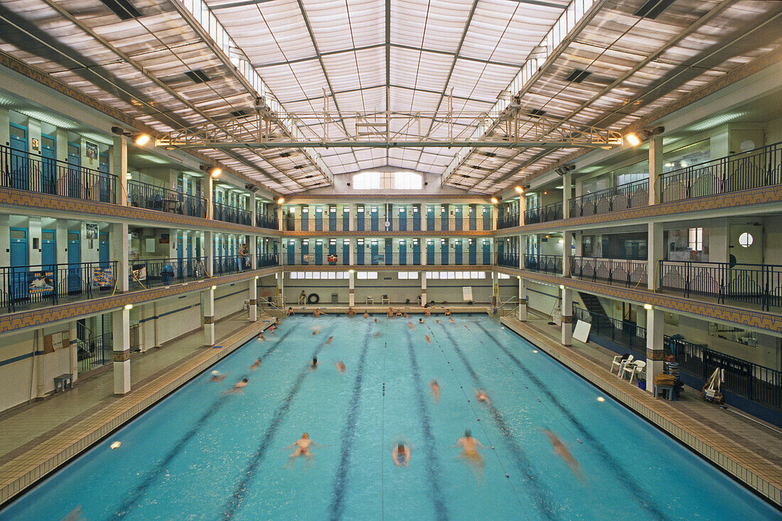 Swimming pool Piscine Pontoise, architect Lucien Pollet, 1930s Art Deco, in the Kieslowski film Bleu, 5e Arrondissement, Paris, France