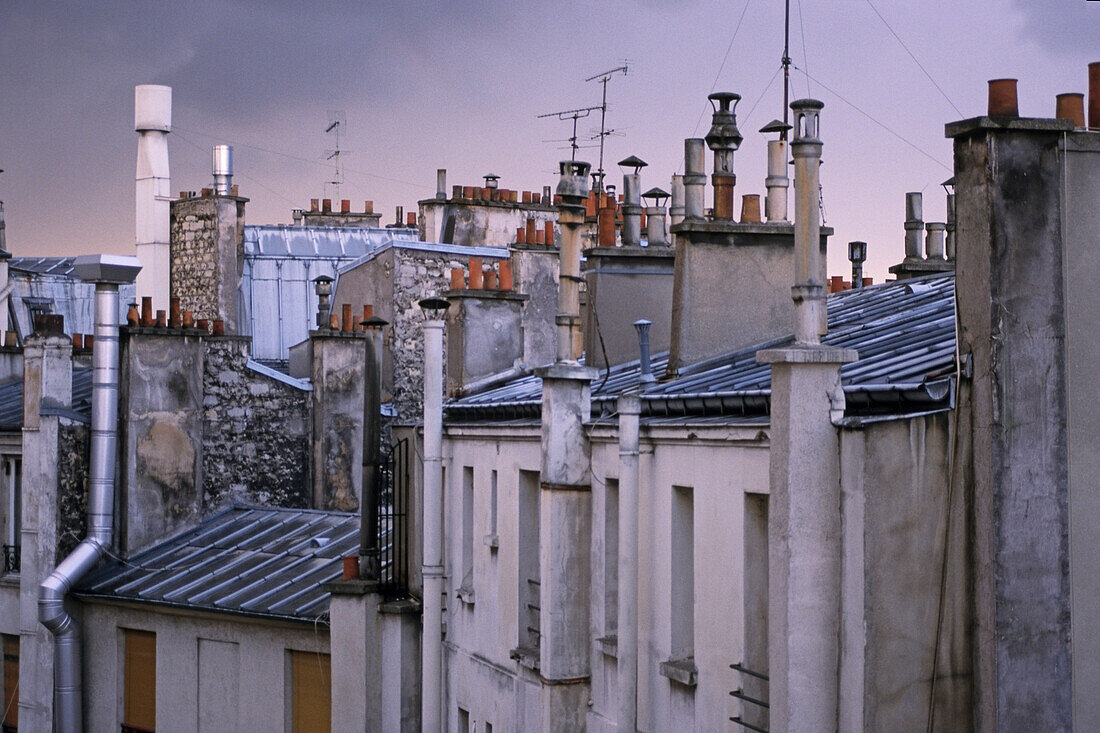Stadtansicht Pariser Dächer, Kaminrohre, Schornstein, Paris, Frankreich