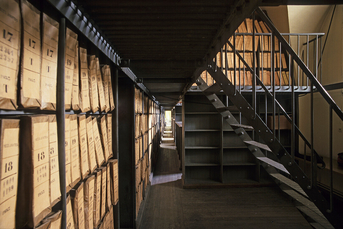 Prozessakten, 3,2 Kilometer Ordner, Palais de Justice, Paris, Frankreich