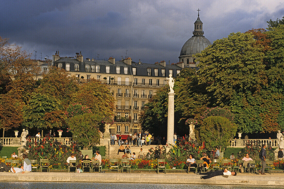 Jardin du Luxembourg, largest public park in Paris, 6e Arrondissement, Paris France