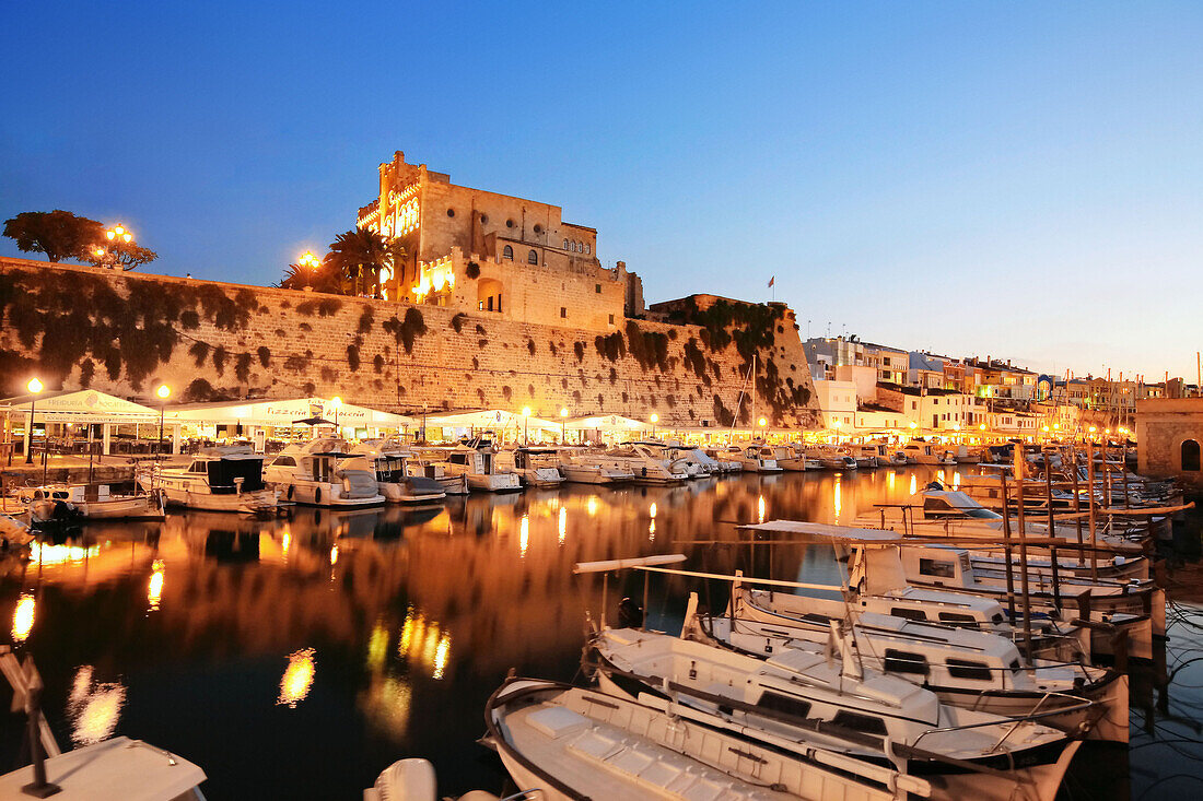 Spanien Balearen Menorca Ciutadella Hafen