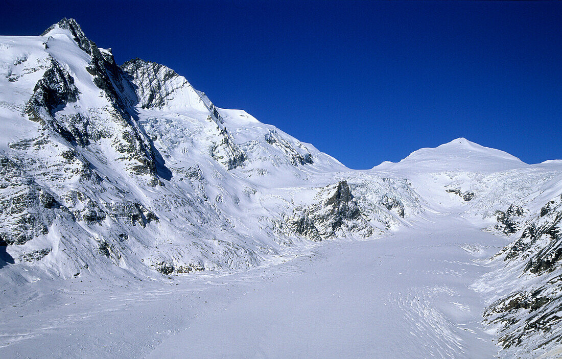 Gletscher, Johannisberg im Hintergrund, Großglockner, Nationalpark Hohe Tauern, Österreich