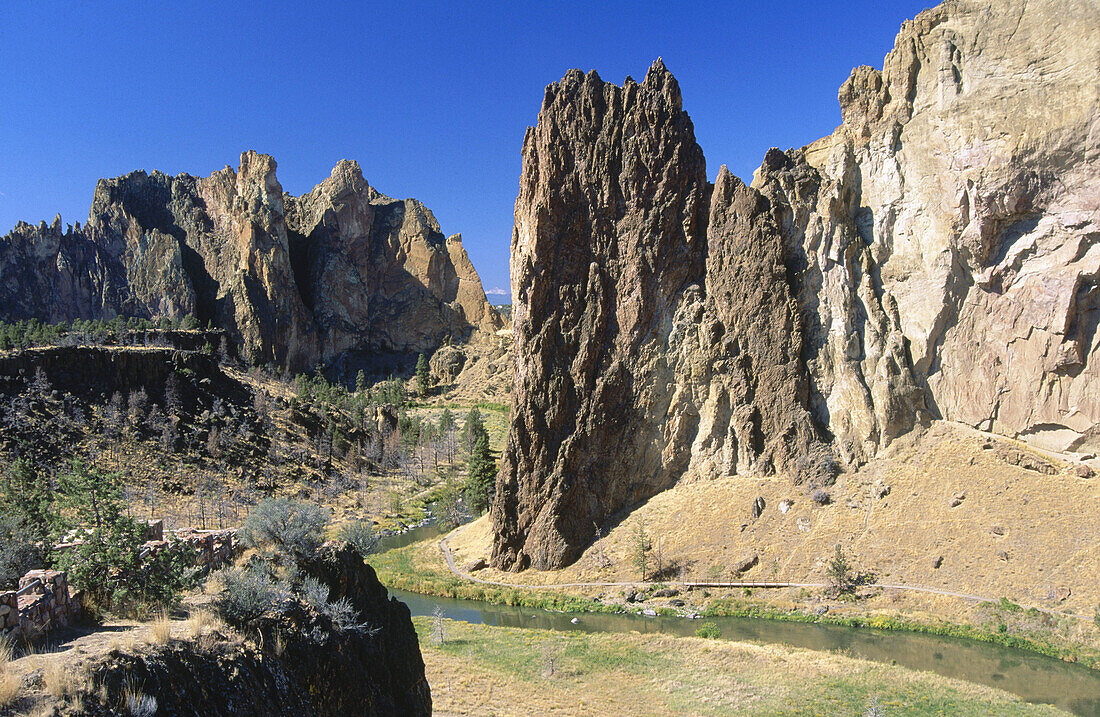 Smith Rock State Park, Oregon, USA a world famous rock climbing paradise right out of the parking lot.