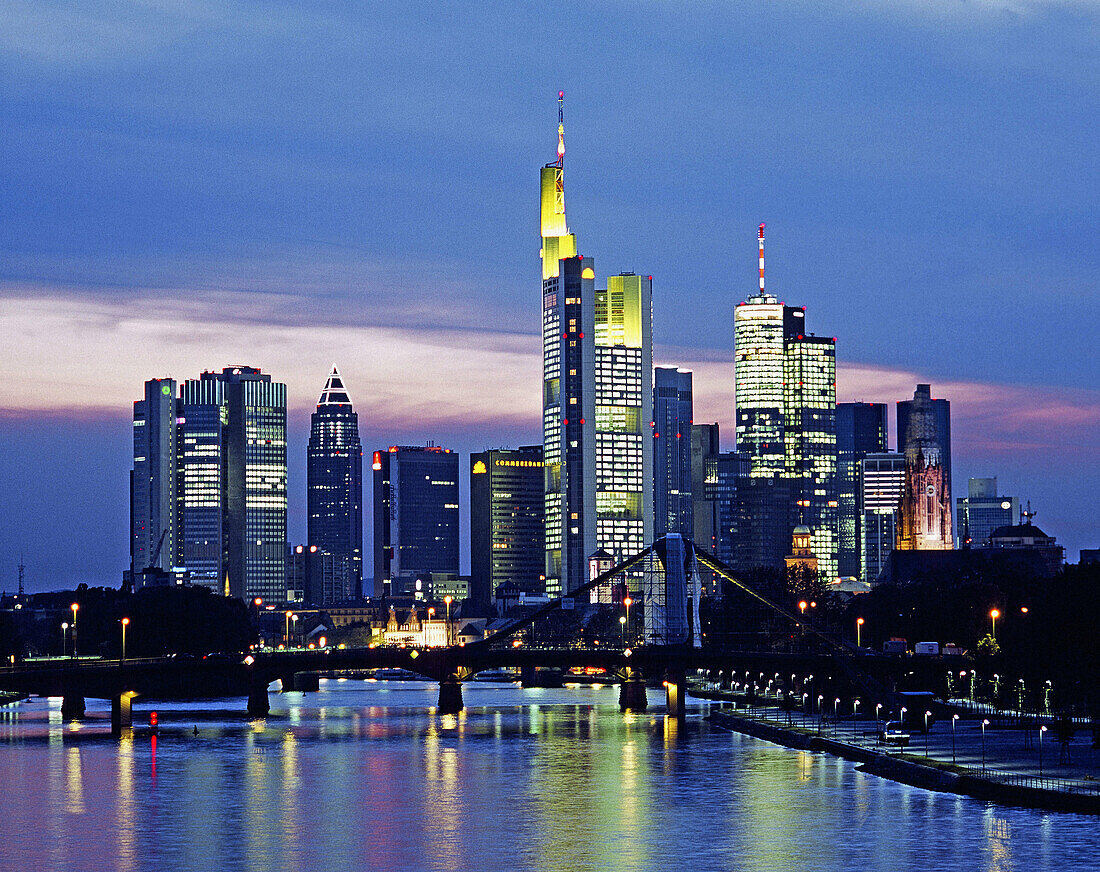 Germany, Frankfurt on the Main, Hesse, Main, skyline, banking quarter, Fair Tower, Pauls Church, night