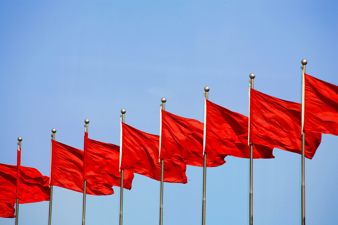 Blue, Blue sky, Color, Colour, Concept, Concepts, Daytime, Exterior, Flag, Flagpole, Flagpoles, Flags, Lined up, Lined-up, Lining up, Lining-up, Outdoor, Outdoors, Outside, Pole, Poles, Red, Skies, Sky, Symbol, Symbols, Wave, Waving, L88-540607, agefotost